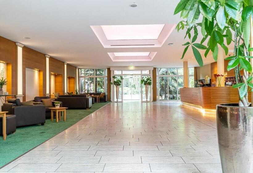 Waldhotel Tannenhäuschen