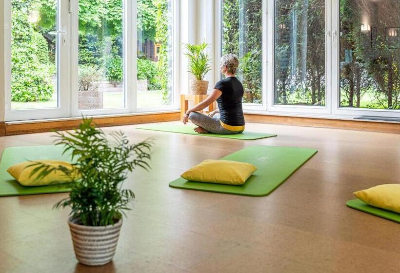 Waldhotel Tannenhäuschen