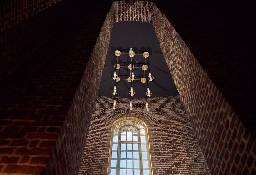 Wasserturm Hotel Cologne, Curio Collection By Hilton