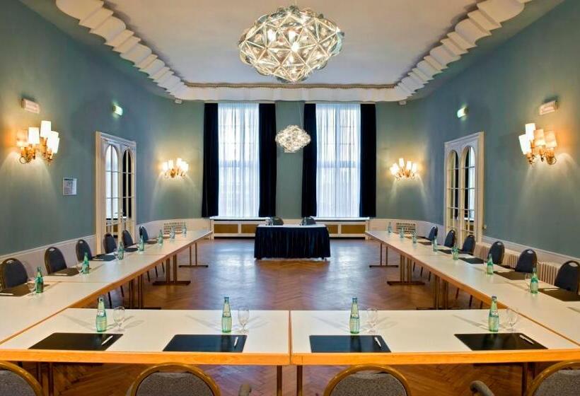 فندق Wyndham Duisburger Hof