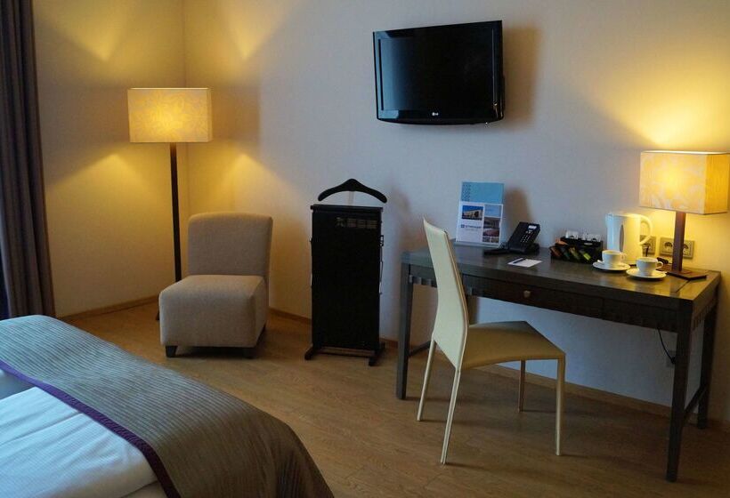 فندق Wyndham Duisburger Hof