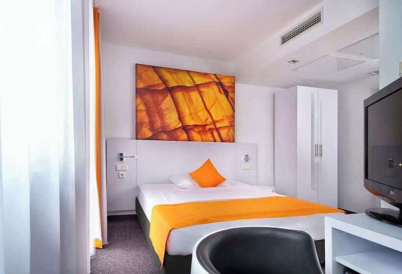 酒店 Wyndham Garden  Duesseldorf City Centre Koenigsallee