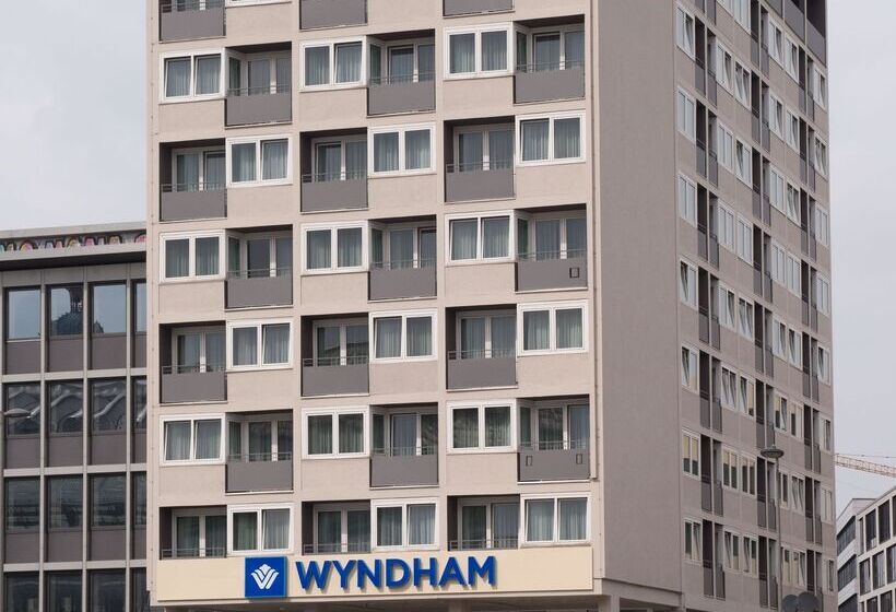 هتل Wyndham Köln
