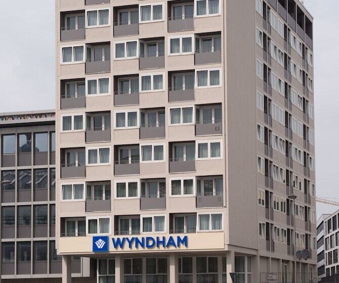 هتل Wyndham Köln