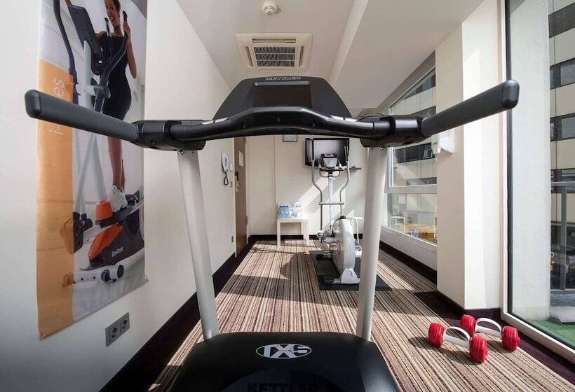 فندق Wyndham Köln