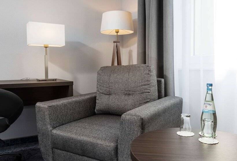 هتل Wyndham Köln