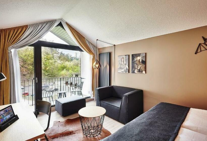 ホテル Zugbrücke Grenzau Gmbh