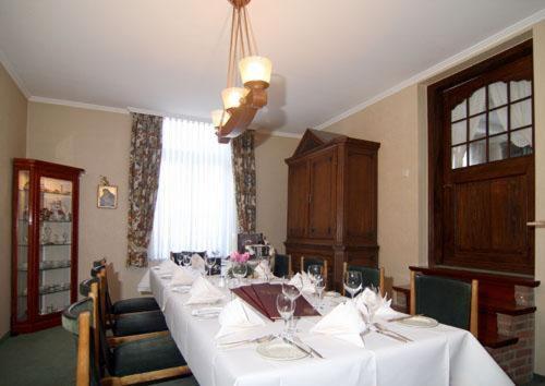 فندق Zur Brücke