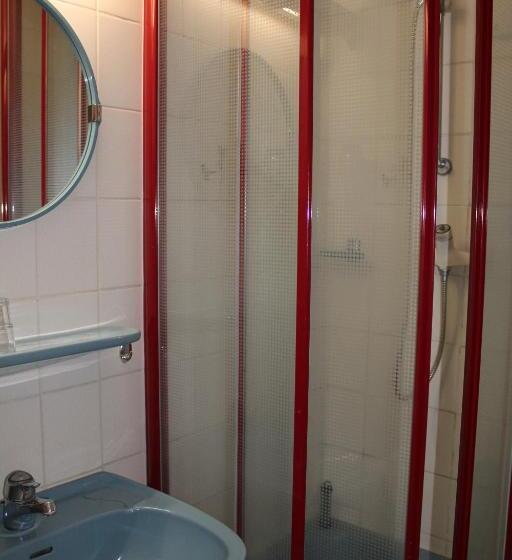 فندق Zur Erholung