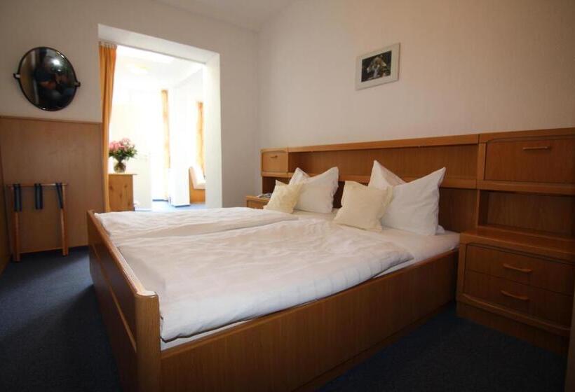 호텔 Zur Schönen Aussicht