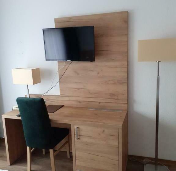 Land Gut Hotel Zum Alten Forsthaus   Aufladestation Für Elektroautos