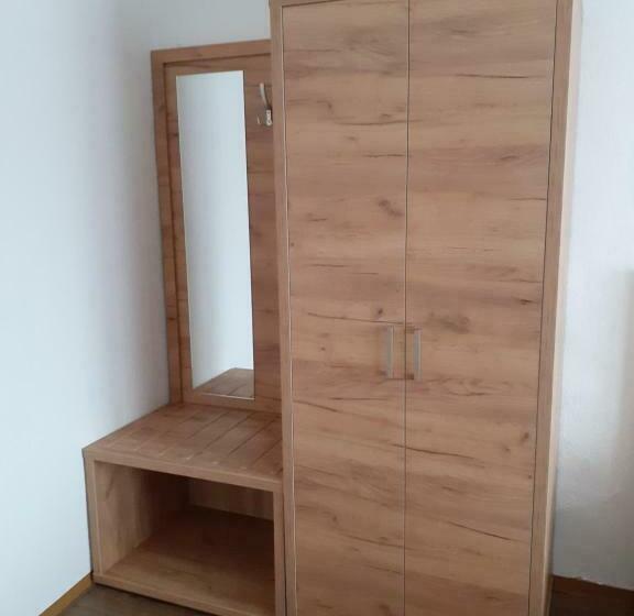 Land Gut Hotel Zum Alten Forsthaus   Aufladestation Für Elektroautos