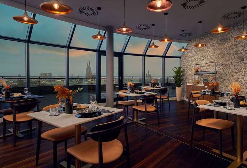 Wasserturm Hotel Cologne, Curio Collection By Hilton