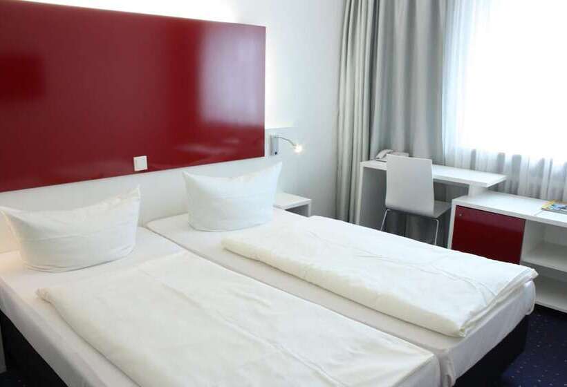 בית מלון כפרי Admiral