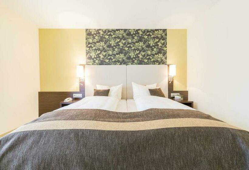 Отель Am Bruchsee