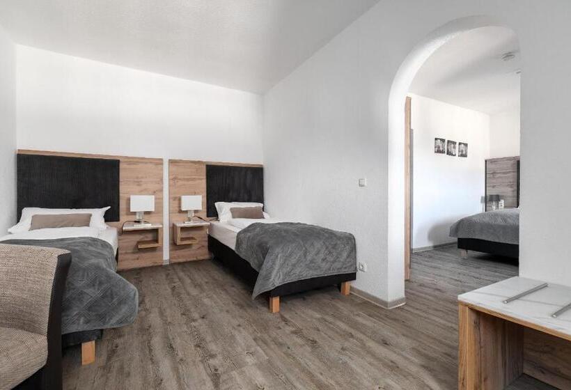 Отель Am Ludwigsplatz