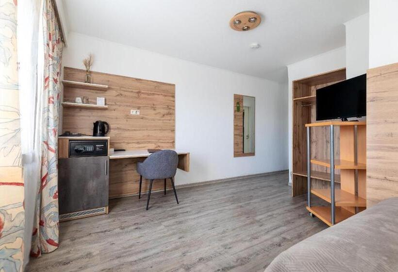 Отель Am Ludwigsplatz