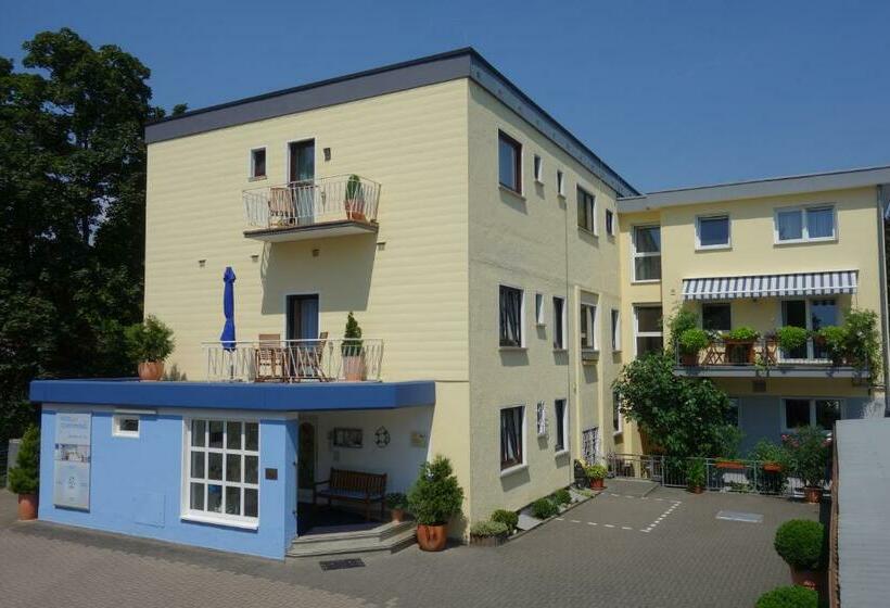 酒店 Am Schwimmbad