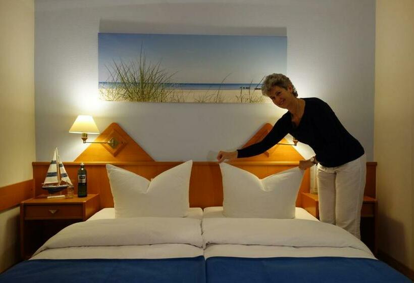 酒店 Am Schwimmbad