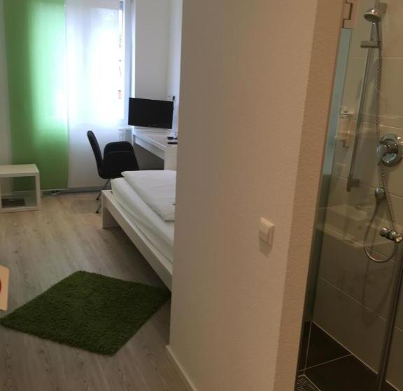 هتل Barbarossa Karlsruhe Stadtmitte