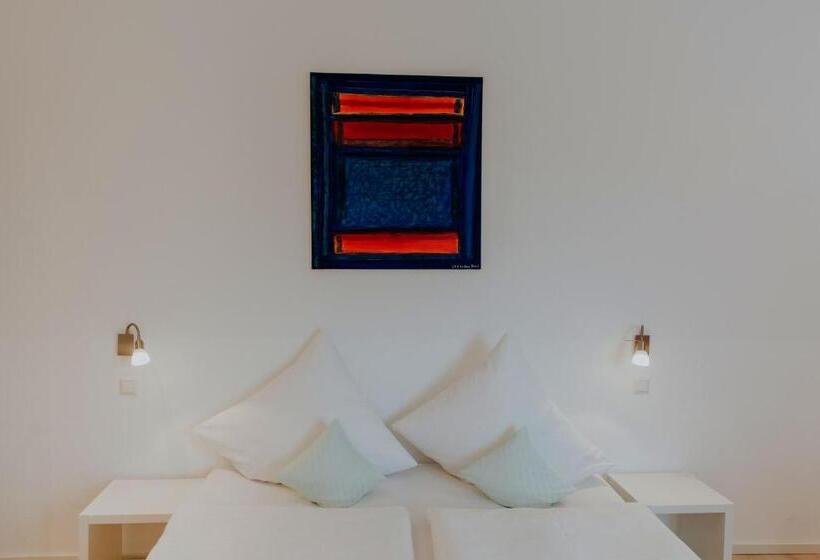 هتل Barbarossa Karlsruhe Stadtmitte