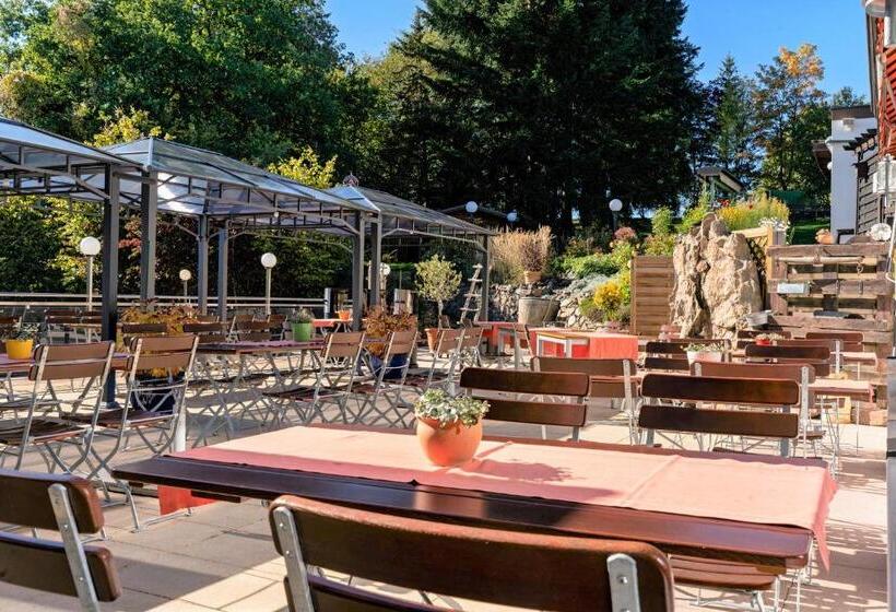 ホテル Bergschloßchen