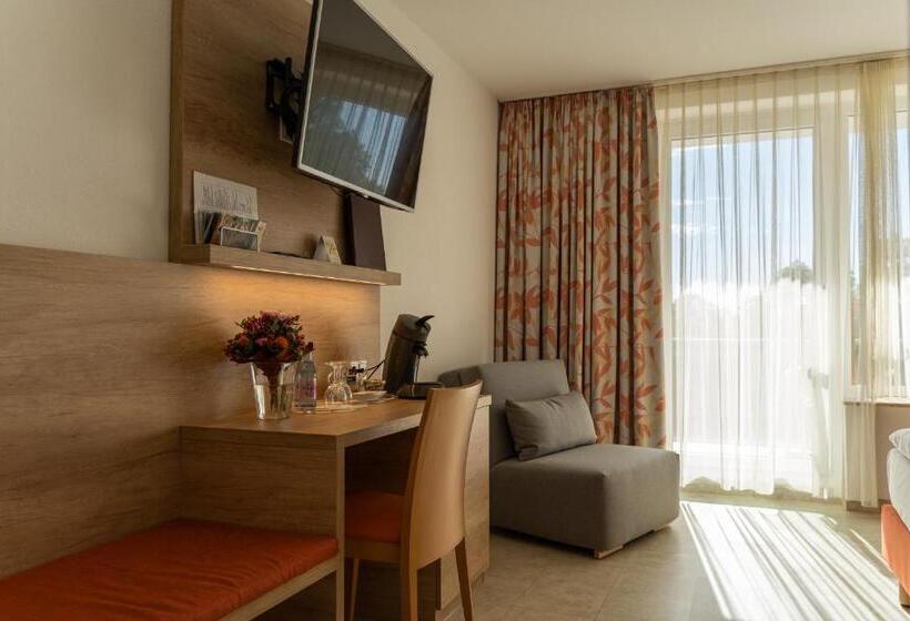 ホテル Bergschloßchen