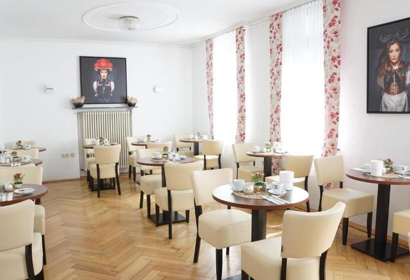 בית מלון כפרי Bischoff