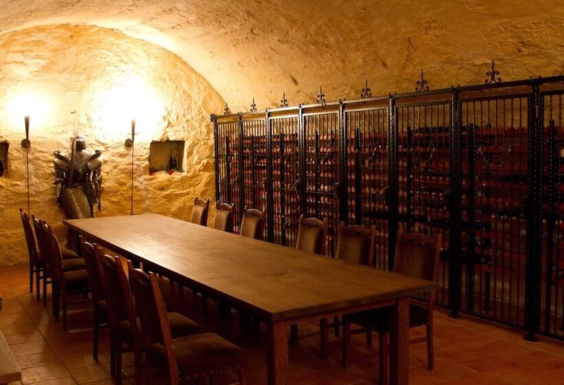 Burghotel Staufenberg