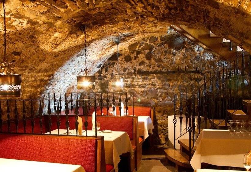 Burghotel Staufenberg