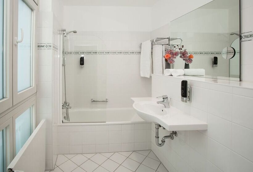 Centro Hotel National Frankfurt, Trademark Collection By Wyndham