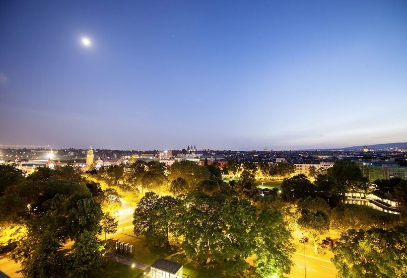 فندق Dorint Pallas Wiesbaden