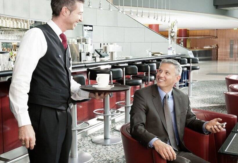 فندق Dorint Pallas Wiesbaden