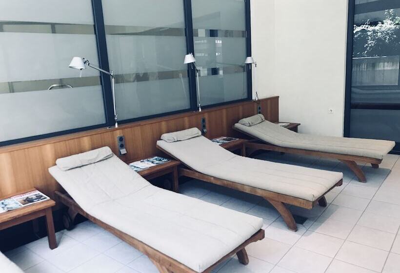 فندق Dorint Pallas Wiesbaden