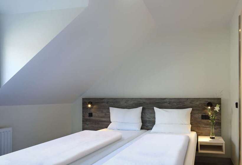 בית מלון כפרי Dorint Resort Winterberg