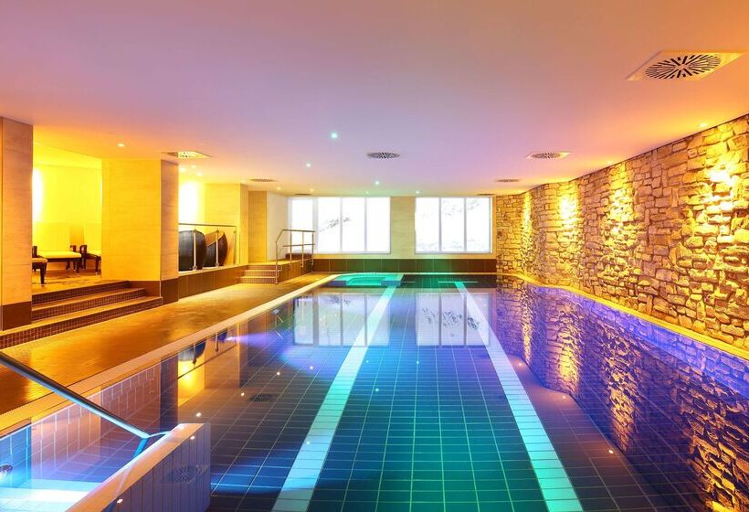 בית מלון כפרי Dorint Resort Winterberg