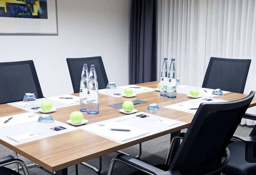 בית מלון כפרי Dorint Resort Winterberg