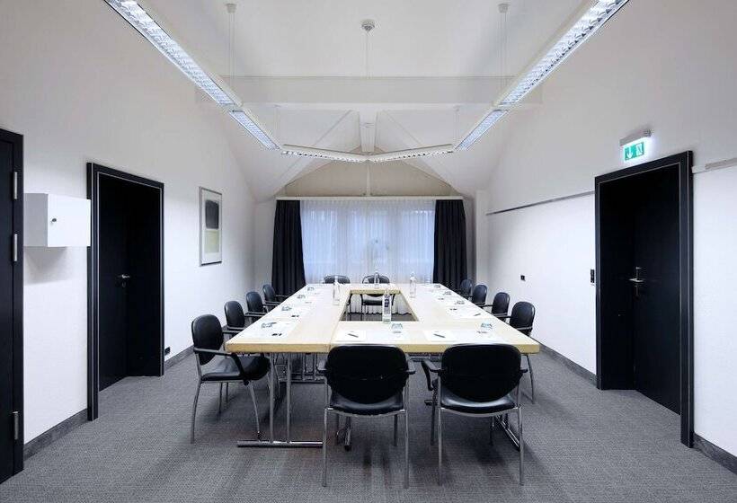 בית מלון כפרי Dorint Resort Winterberg