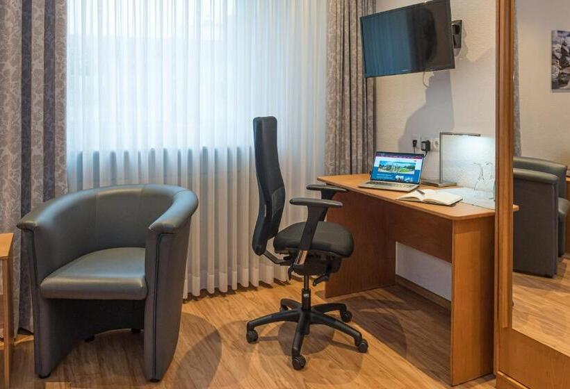 בית מלון כפרי Elysee