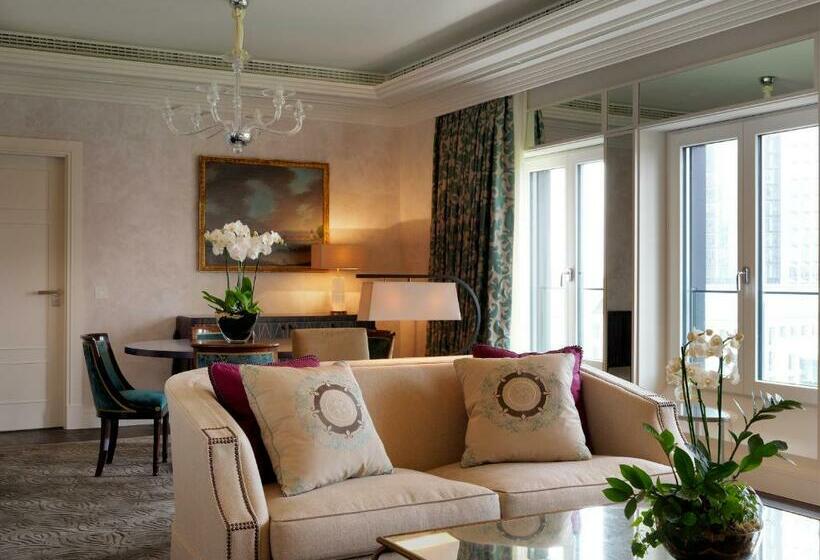 ホテル Grand Hessischer Hof   Frankfurt