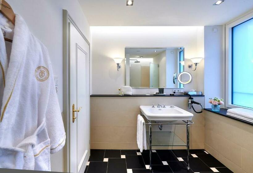 ホテル Grand Hessischer Hof   Frankfurt