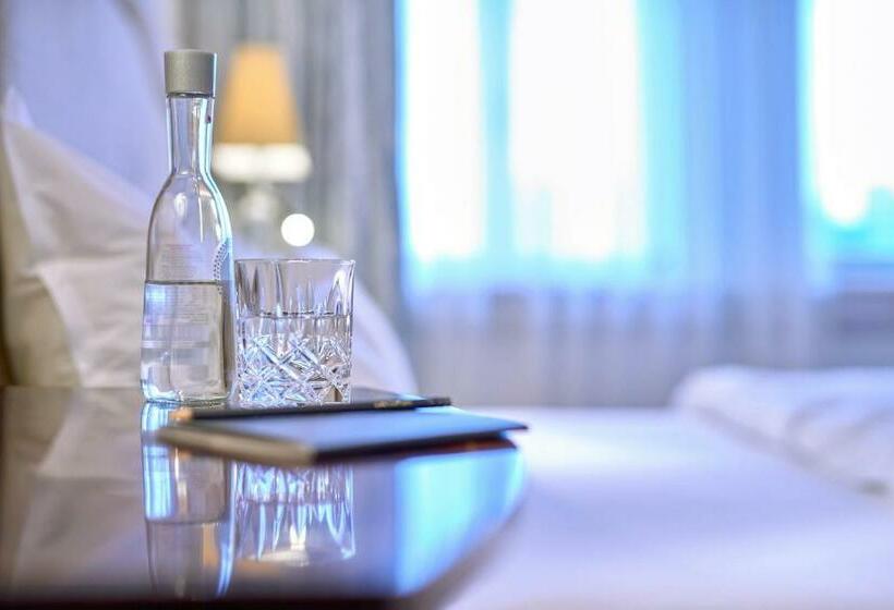 ホテル Grand Hessischer Hof   Frankfurt