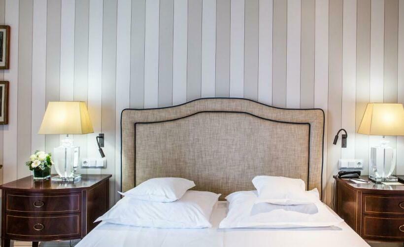 ホテル Grand Hessischer Hof   Frankfurt