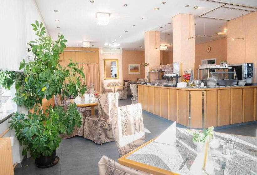 Отель Hansa Stuttgart City