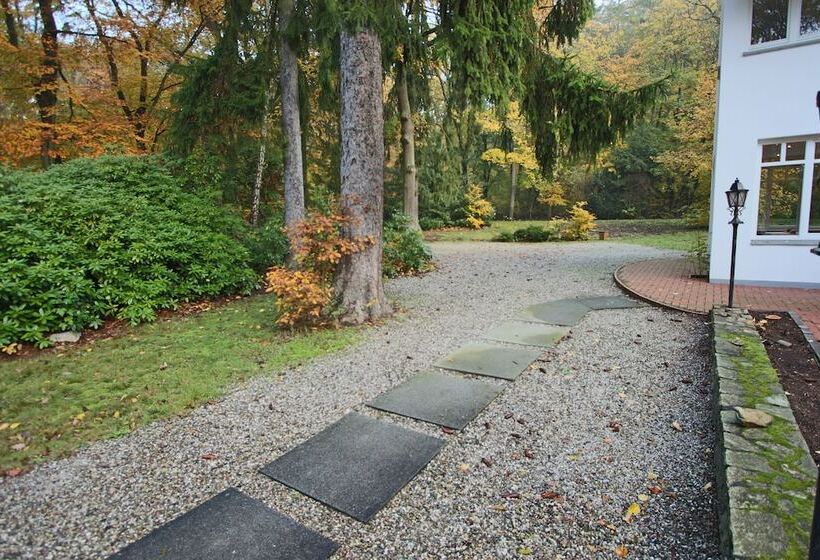 Отель Hardtwald