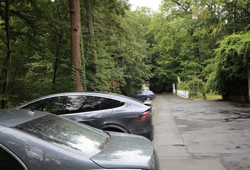 Отель Hardtwald