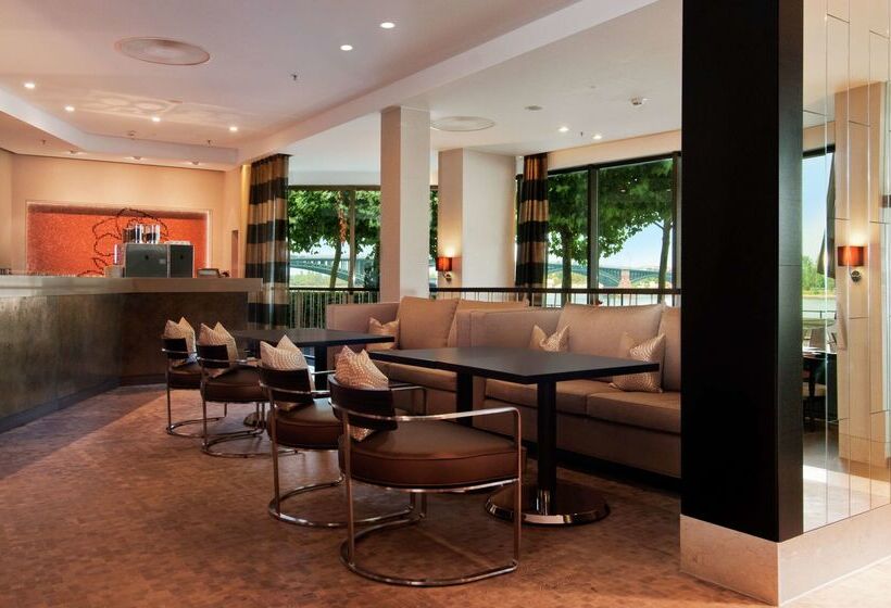 בית מלון כפרי Hilton Mainz