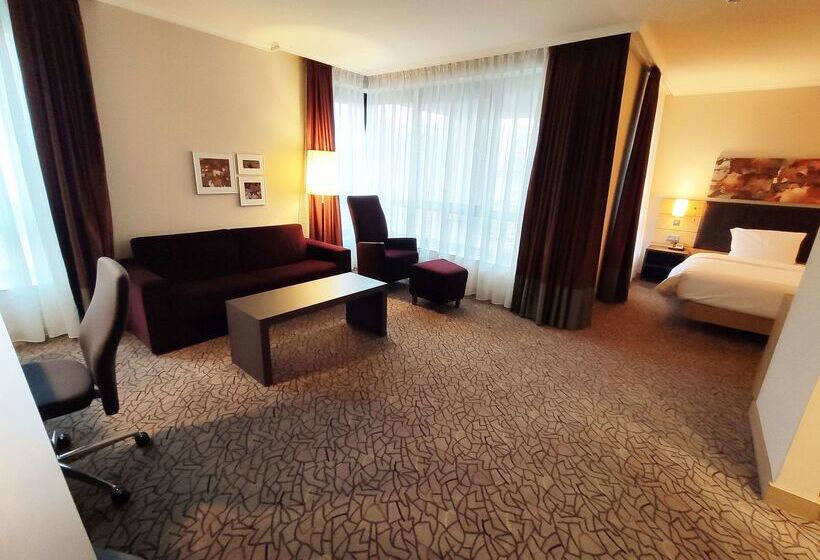 בית מלון כפרי Hilton Mainz