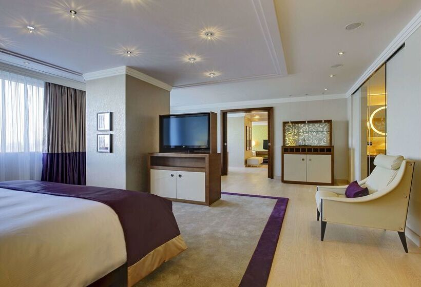 בית מלון כפרי Hilton Mainz