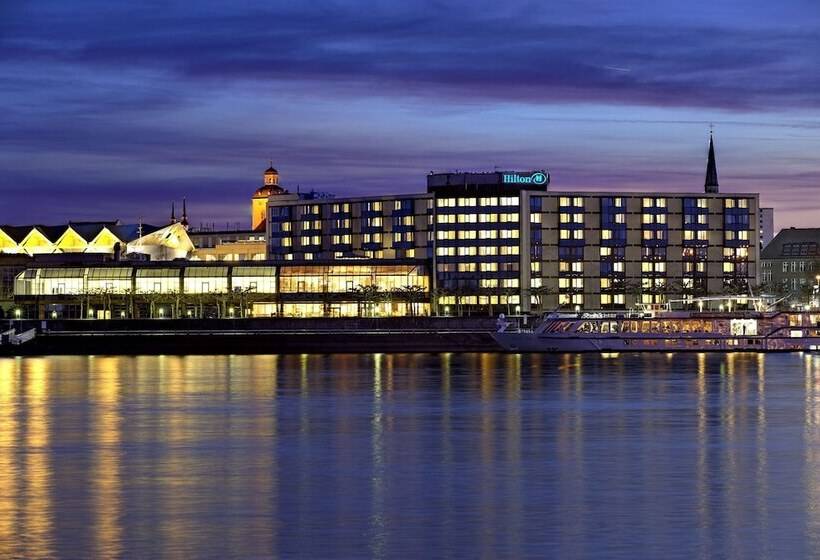 בית מלון כפרי Hilton Mainz